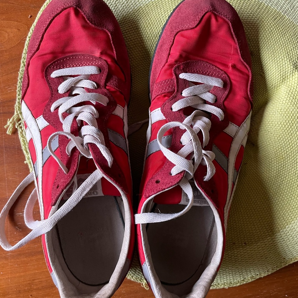Onitsuka Tigers Red